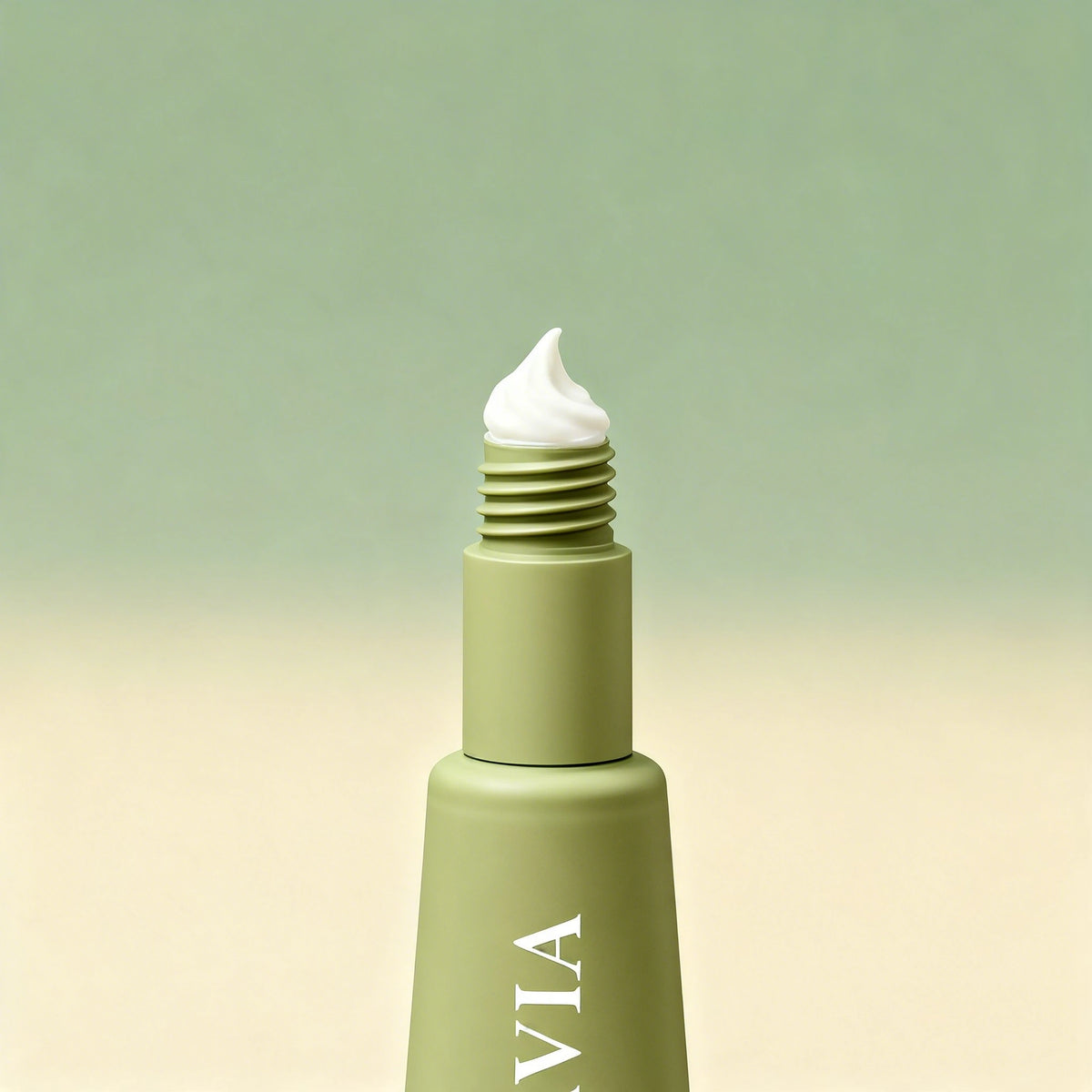 Floravia Soothing Cream nozzle close-up